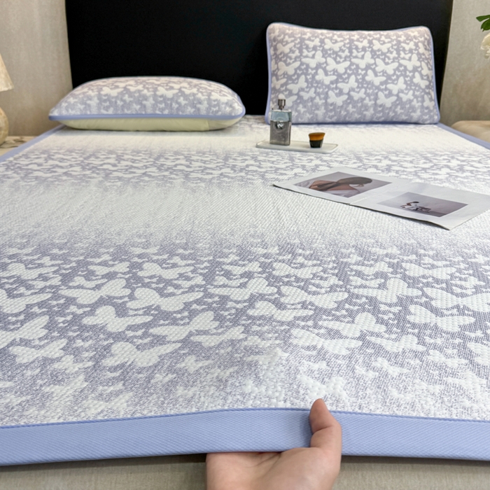 91家纺网 家纺一手货源 找家纺 伊人坊 2026新款A类550克凉感提花值过0.21冰豆豆家用凉席子三件套夏季---凉席款 花蝴蝶-蓝紫