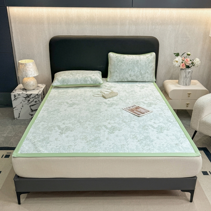 91家纺网 家纺一手货源 找家纺 伊人坊 2026新款A类550克凉感提花值过0.21冰豆豆家用凉席子三件套夏季---凉席款 繁花-绿