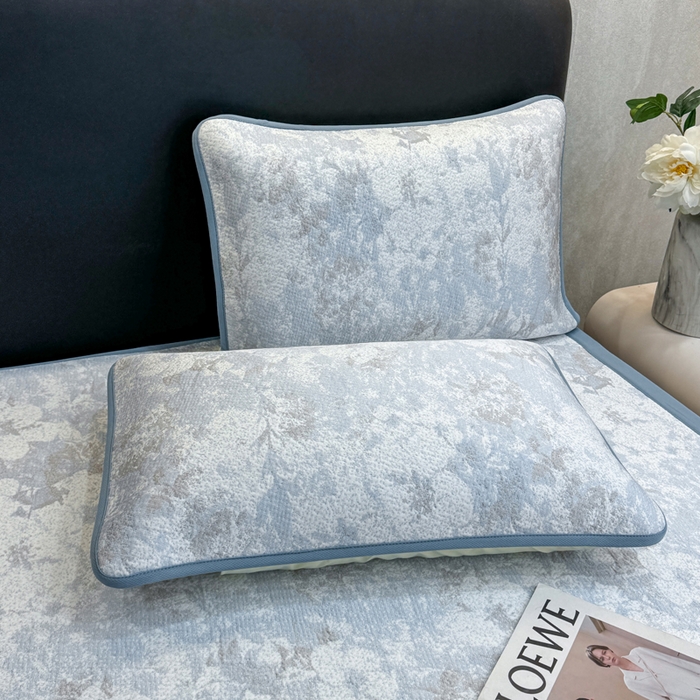 91家纺网 家纺一手货源 找家纺 伊人坊 2026新款A类550克凉感提花值过0.21冰豆豆家用凉席子三件套夏季---凉席款 繁花-蓝