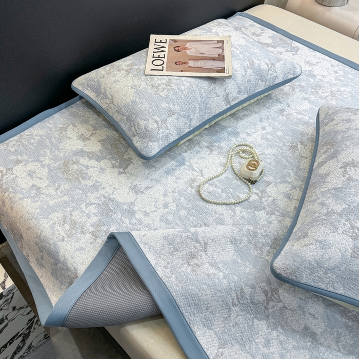 91家纺网 家纺一手货源 找家纺 伊人坊 2026新款A类550克凉感提花值过0.21冰豆豆家用凉席子三件套夏季---凉席款 繁花-蓝