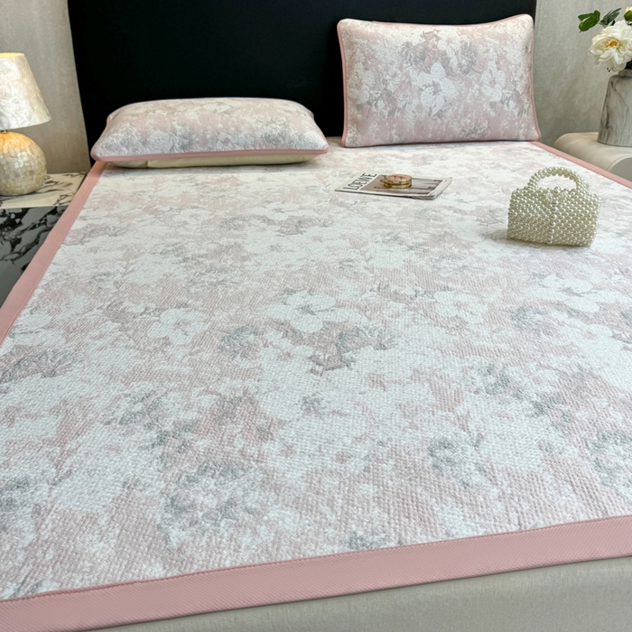 91家纺网 家纺一手货源 找家纺 伊人坊 2026新款A类550克凉感提花值过0.21冰豆豆家用凉席子三件套夏季---凉席款 繁花-粉