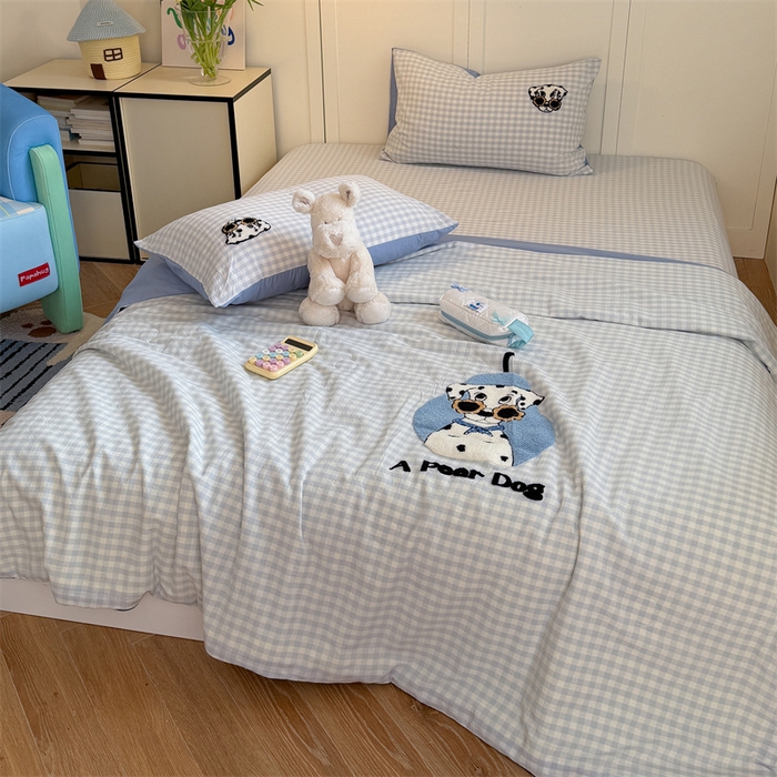 91家纺网 家纺一手货源 找家纺 暖生活 2026新款全棉水洗棉毛巾绣夏被春秋被四件套 墨镜小狗