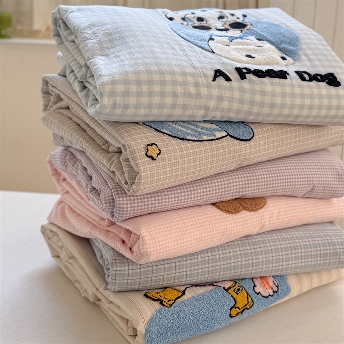 91家纺网 家纺一手货源 找家纺 暖生活 2026新款全棉水洗棉毛巾绣夏被春秋被四件套 组合图仅做展示不可下单