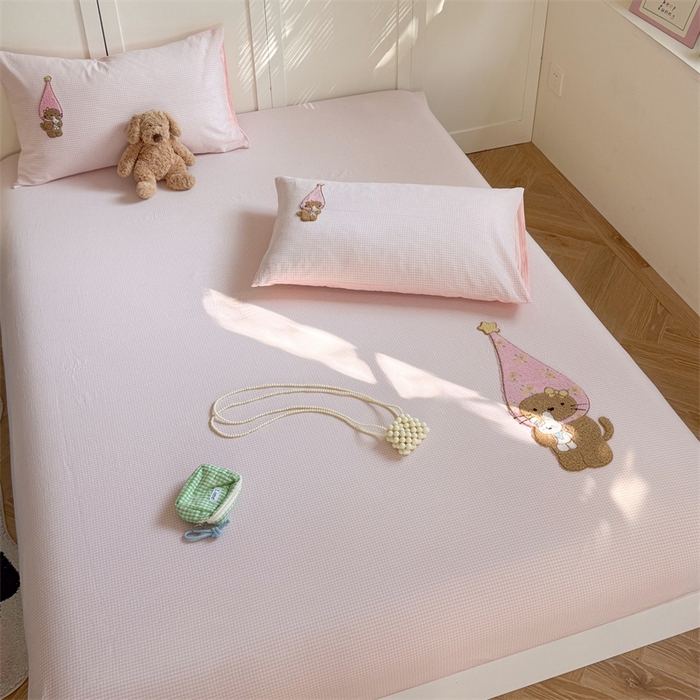 91家纺网 家纺一手货源 找家纺 暖生活 2026新款全棉水洗棉毛巾绣夏被春秋被四件套 KT日记