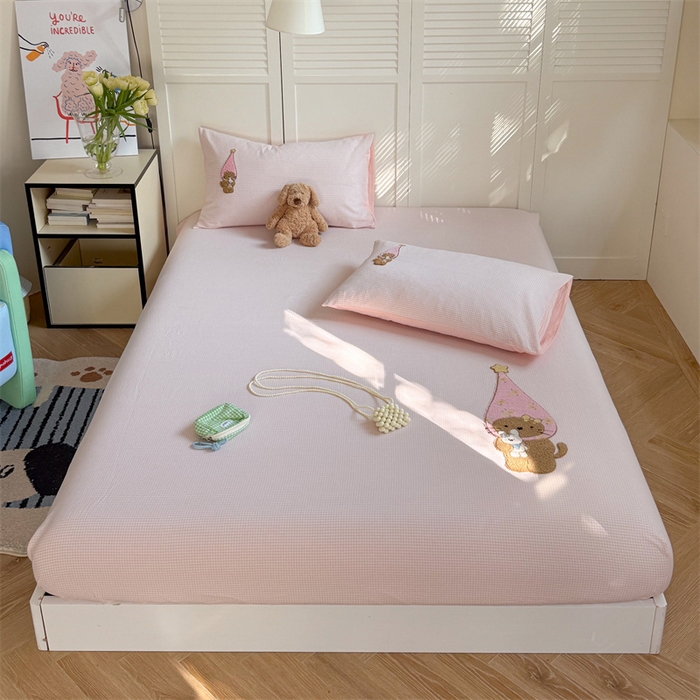 91家纺网 家纺一手货源 找家纺 暖生活 2026新款全棉水洗棉毛巾绣夏被春秋被四件套 KT日记