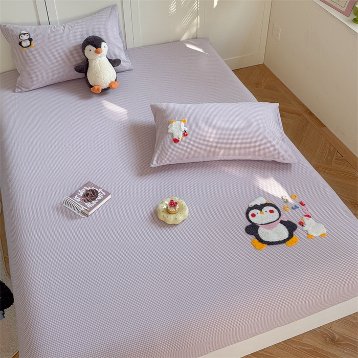 91家纺网 家纺一手货源 找家纺 暖生活 2026新款全棉水洗棉毛巾绣夏被春秋被四件套 小企鹅
