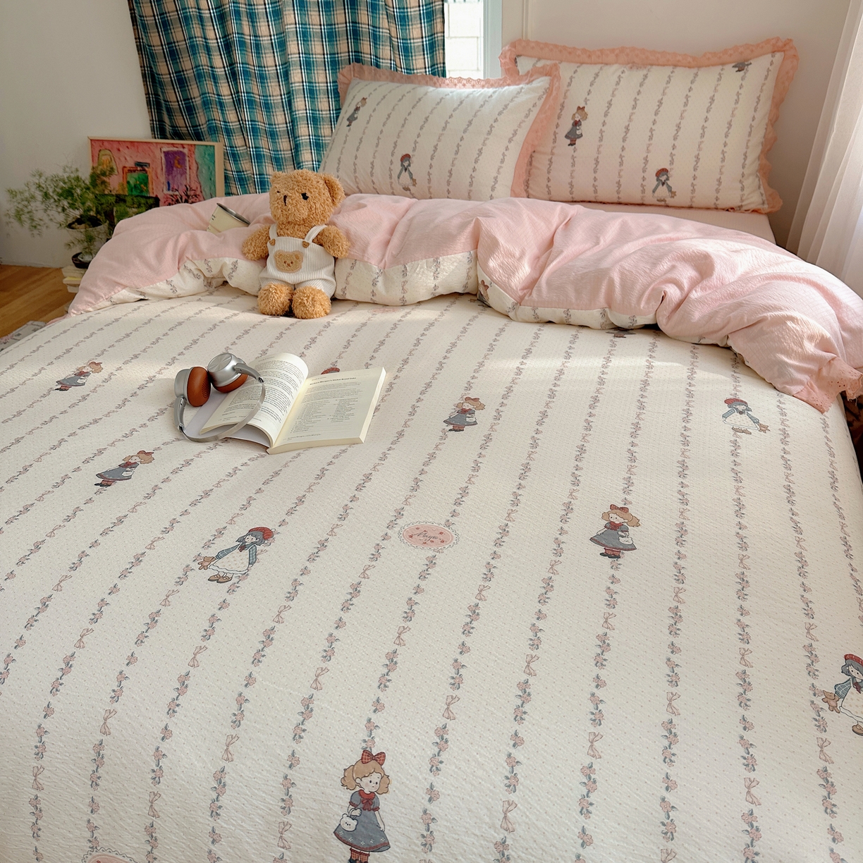 91家纺网 家纺一手货源 找家纺 仟网汇 2026新款彩色花边皱皱纱四件套 午后花园