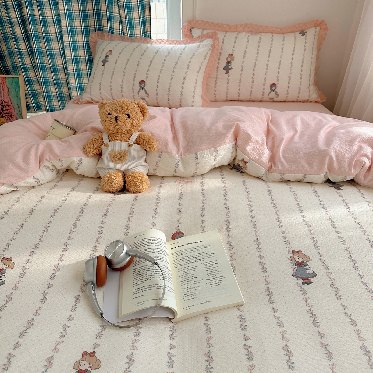 91家纺网 家纺一手货源 找家纺 仟网汇 2026新款彩色花边皱皱纱四件套 午后花园