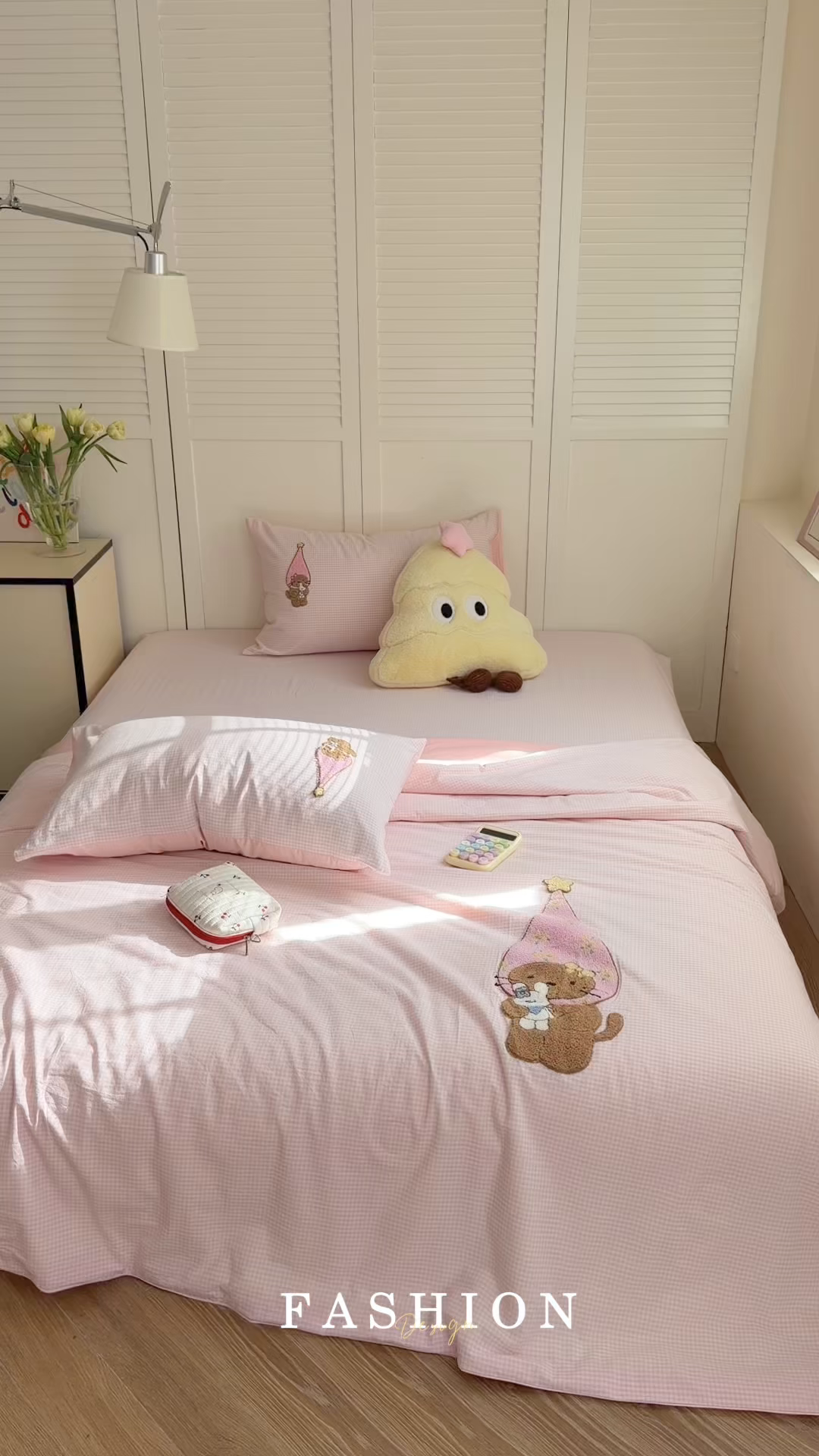 91家纺网 家纺一手货源 找家纺 暖生活 2026新款全棉水洗棉毛巾绣夏被春秋被四件套 KT日记