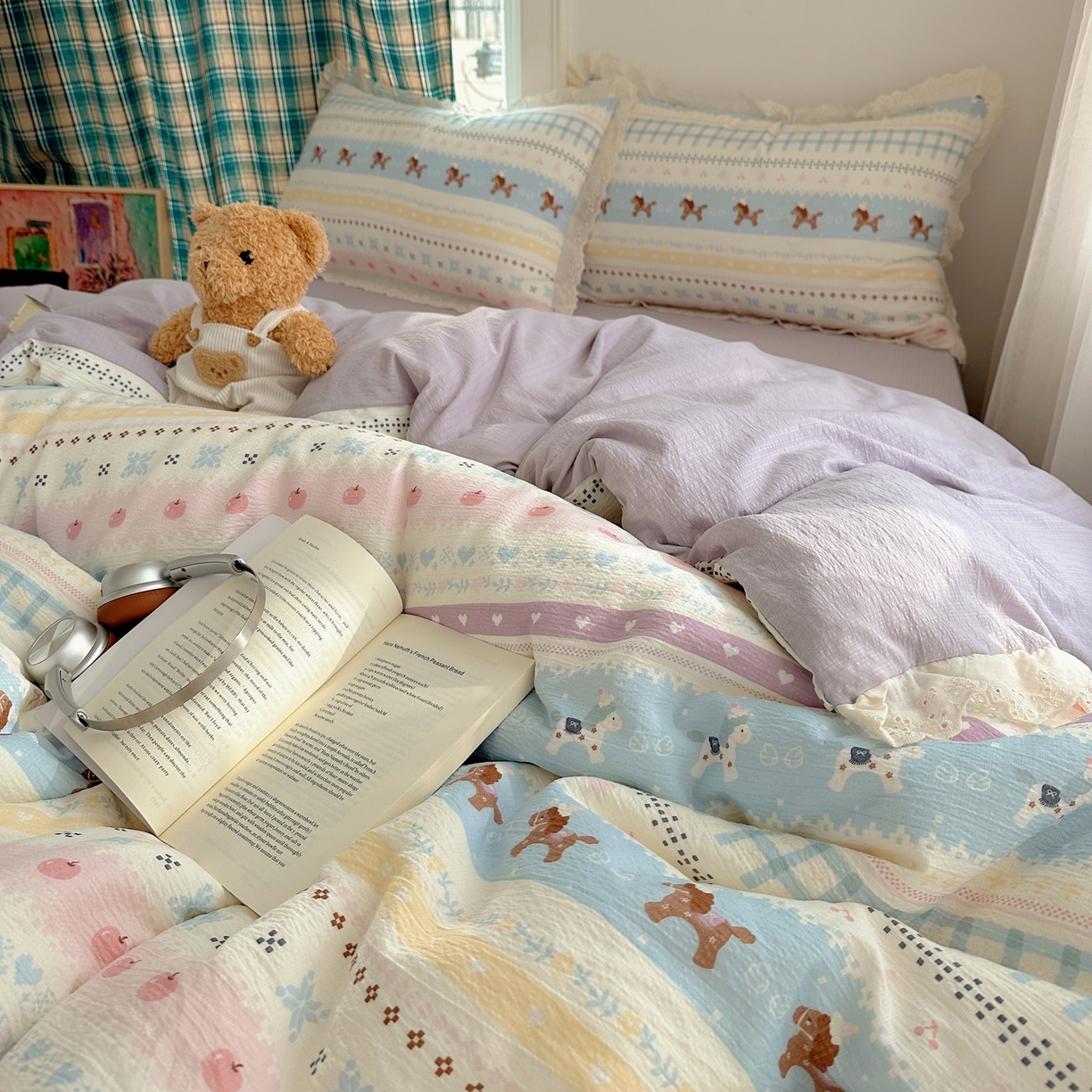 91家纺网 家纺一手货源 找家纺 仟网汇 2026新款彩色花边皱皱纱四件套 小马驹