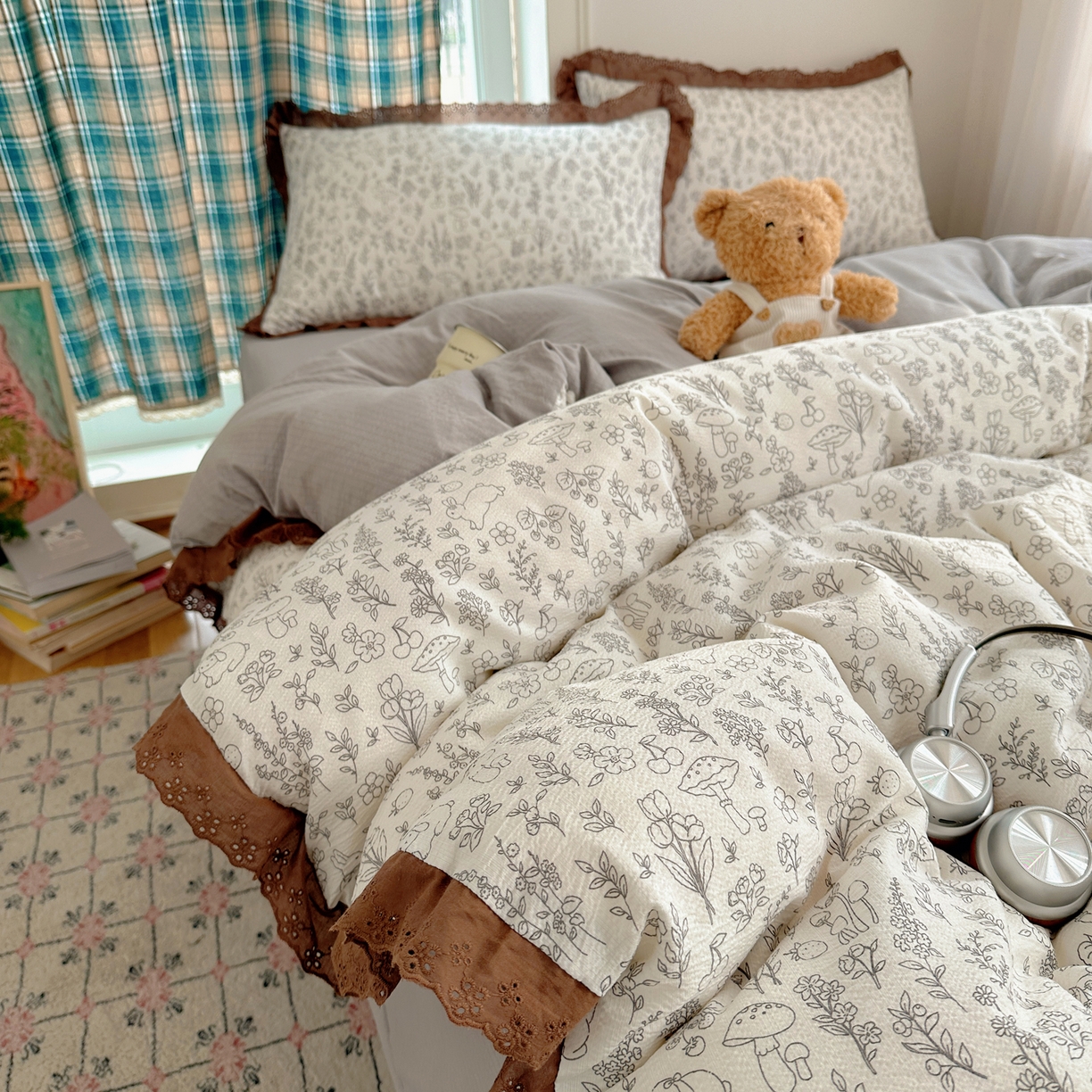 91家纺网 家纺一手货源 找家纺 仟网汇 2026新款彩色花边皱皱纱四件套 野餐兔