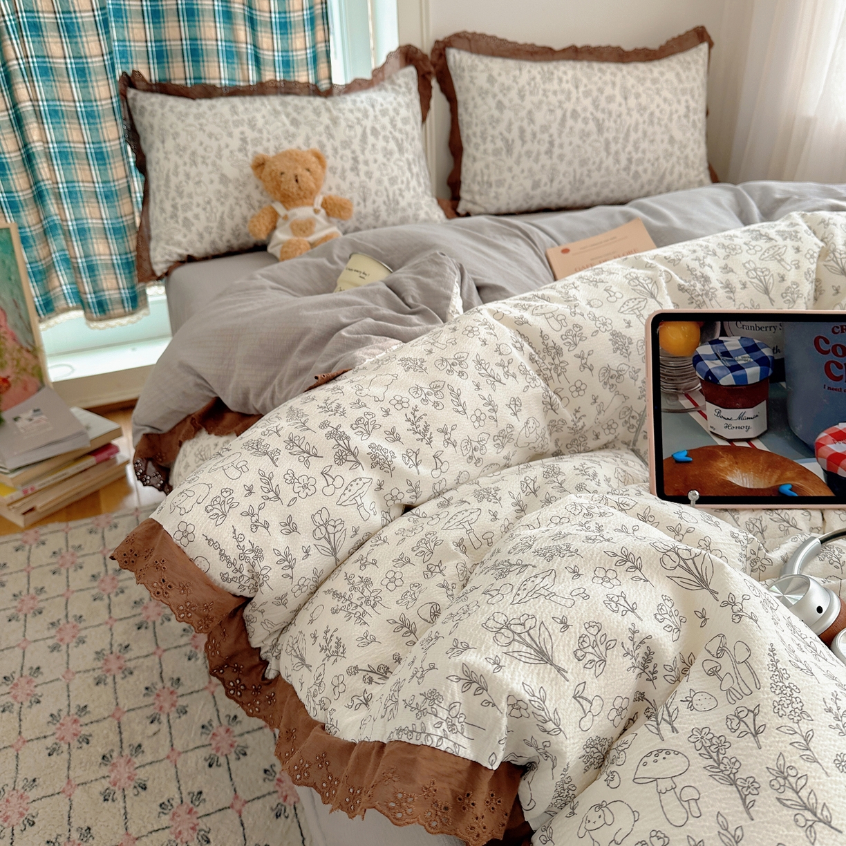 91家纺网 家纺一手货源 找家纺 仟网汇 2026新款彩色花边皱皱纱四件套 野餐兔