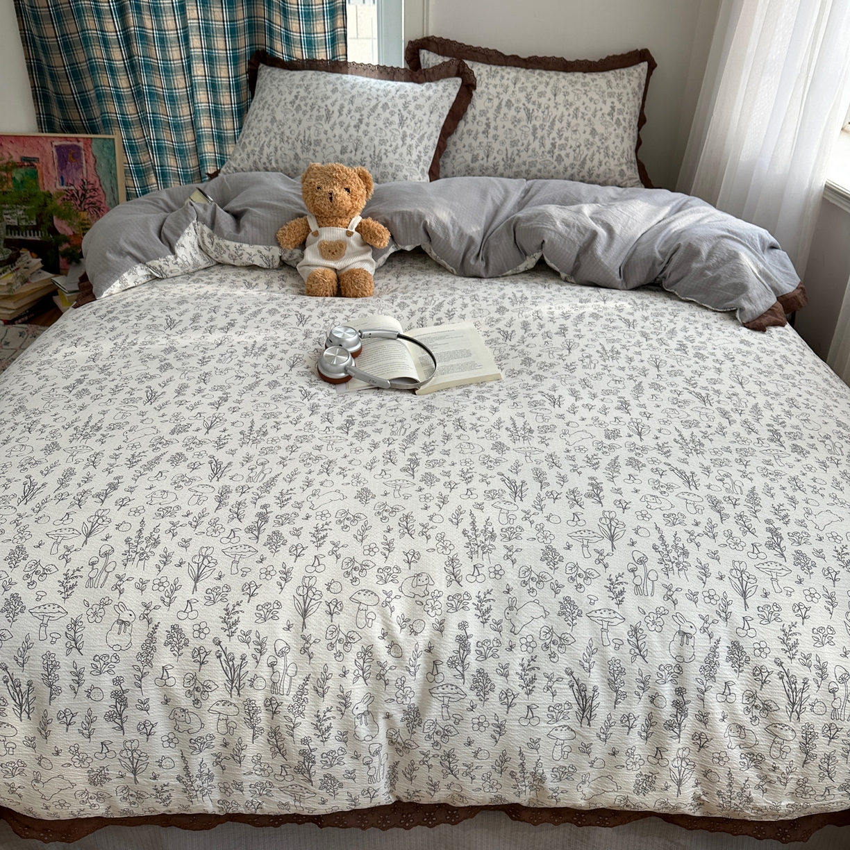 91家纺网 家纺一手货源 找家纺 仟网汇 2026新款彩色花边皱皱纱四件套 野餐兔