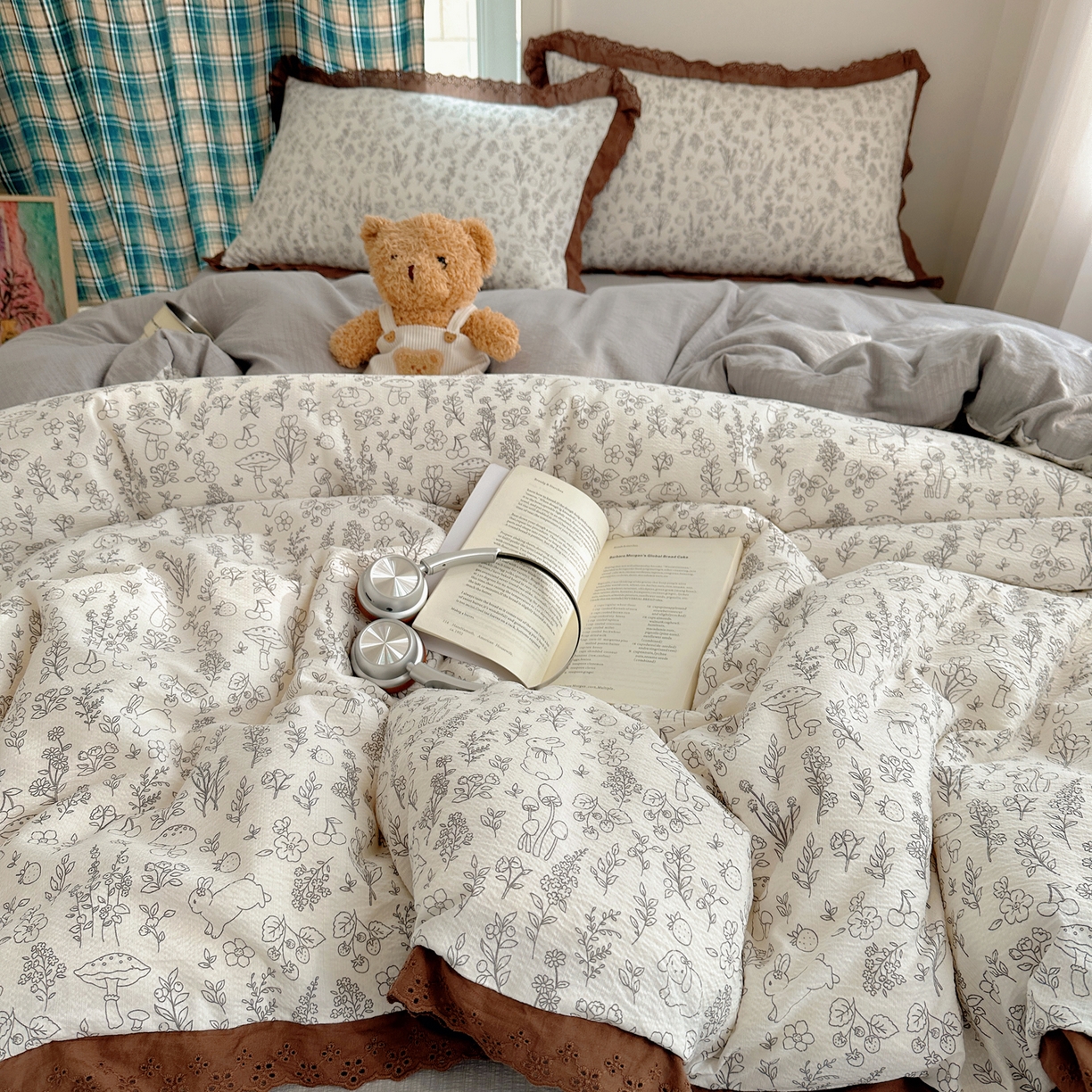 91家纺网 家纺一手货源 找家纺 仟网汇 2026新款彩色花边皱皱纱四件套 野餐兔