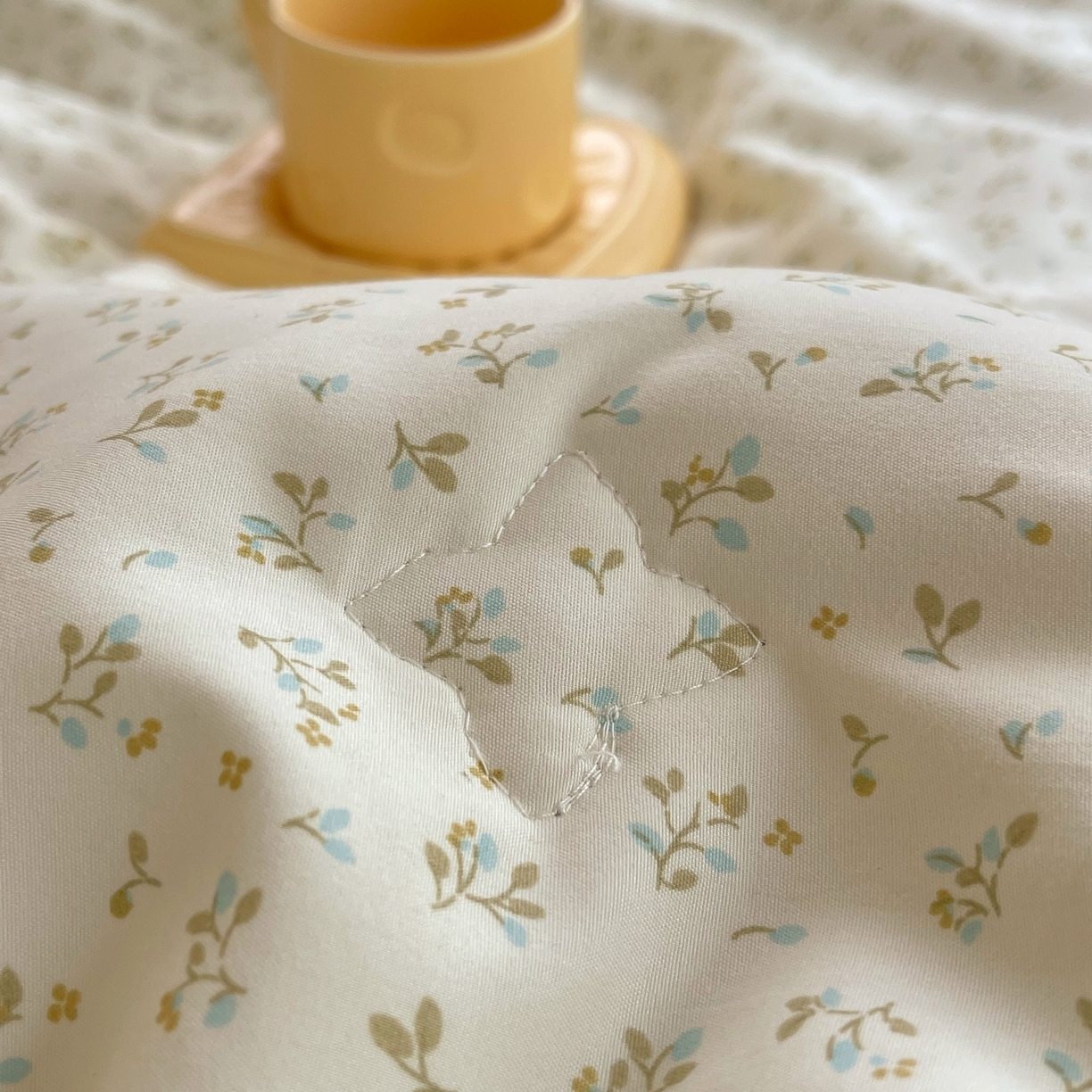 91家纺网 家纺一手货源 找家纺 梵克保罗 2026春夏新款10A抗菌全棉花边双拼云朵棉单夏被夏被夏凉被空调被四件套 双拼灰格-碎花小狗