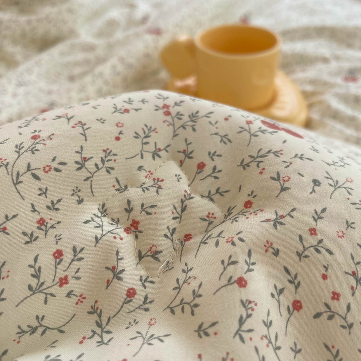 91家纺网 家纺一手货源 找家纺 梵克保罗 2026春夏新款10A抗菌全棉花边双拼云朵棉单夏被夏被夏凉被空调被四件套 双拼灰格-碎花小樱桃