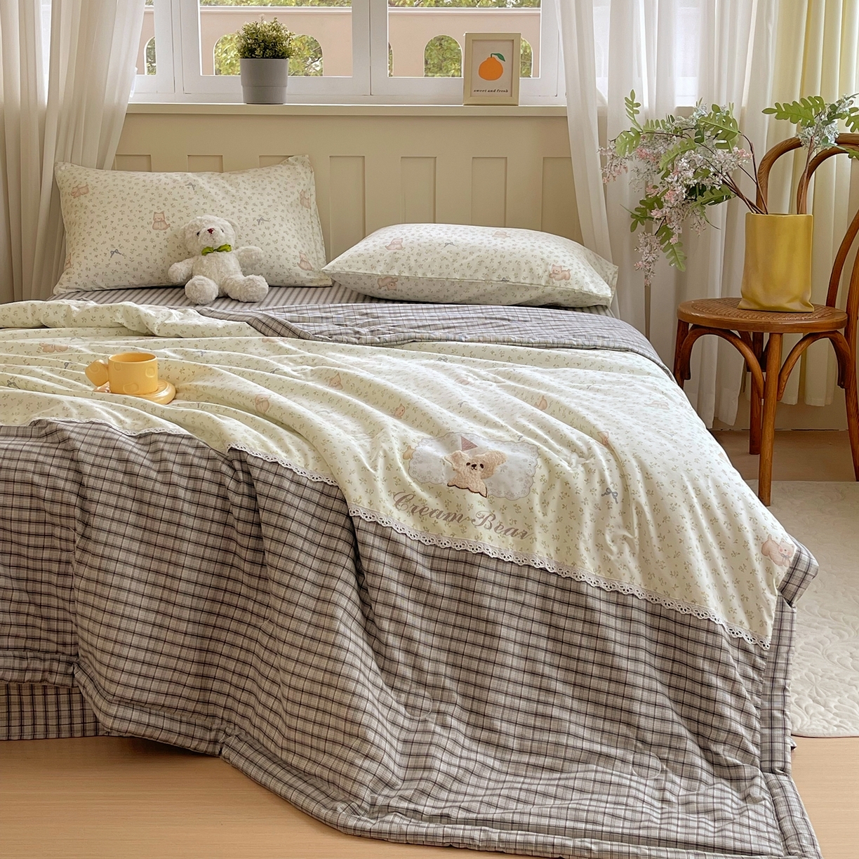 91家纺网 家纺一手货源 找家纺 梵克保罗 2026春夏新款10A抗菌全棉花边双拼云朵棉单夏被夏被夏凉被空调被四件套 双拼灰格-碎花小狗