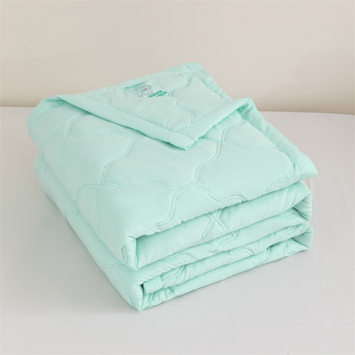 91家纺网 家纺一手货源 找家纺 梵心家纺 2026新款跨境爆款素色纯色水洗棉被TEMU热销夏被夏凉被空调 水绿色