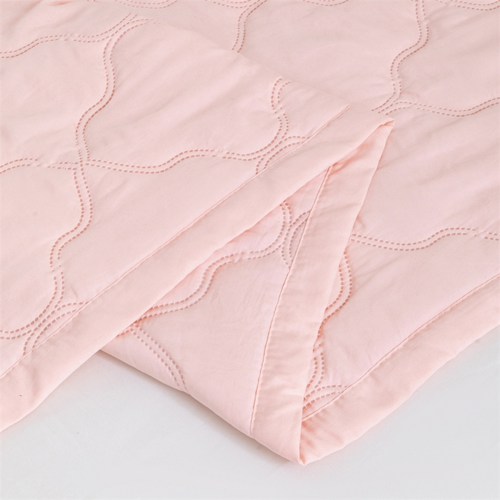 91家纺网 家纺一手货源 找家纺 梵心家纺 2026新款跨境爆款素色纯色水洗棉被TEMU热销夏被夏凉被空调 粉玉色