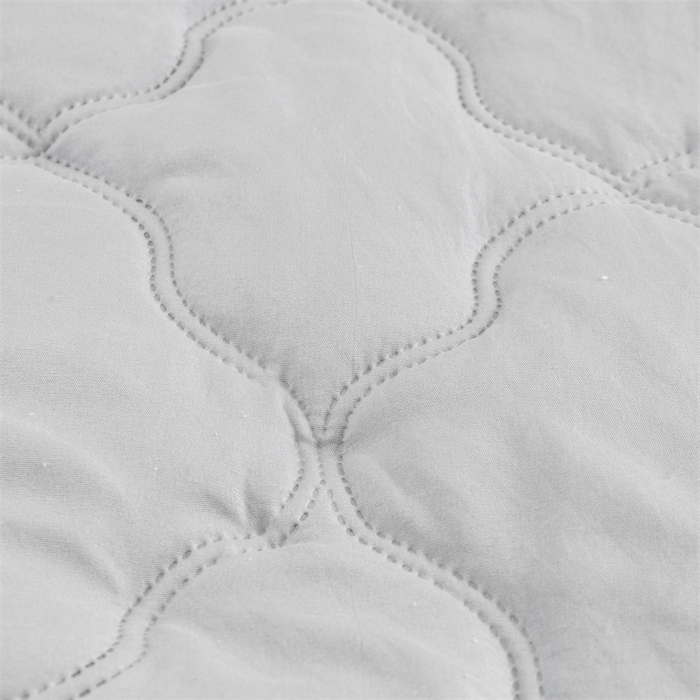 91家纺网 家纺一手货源 找家纺 梵心家纺 2026新款跨境爆款素色纯色水洗棉被TEMU热销夏被夏凉被空调 高级灰