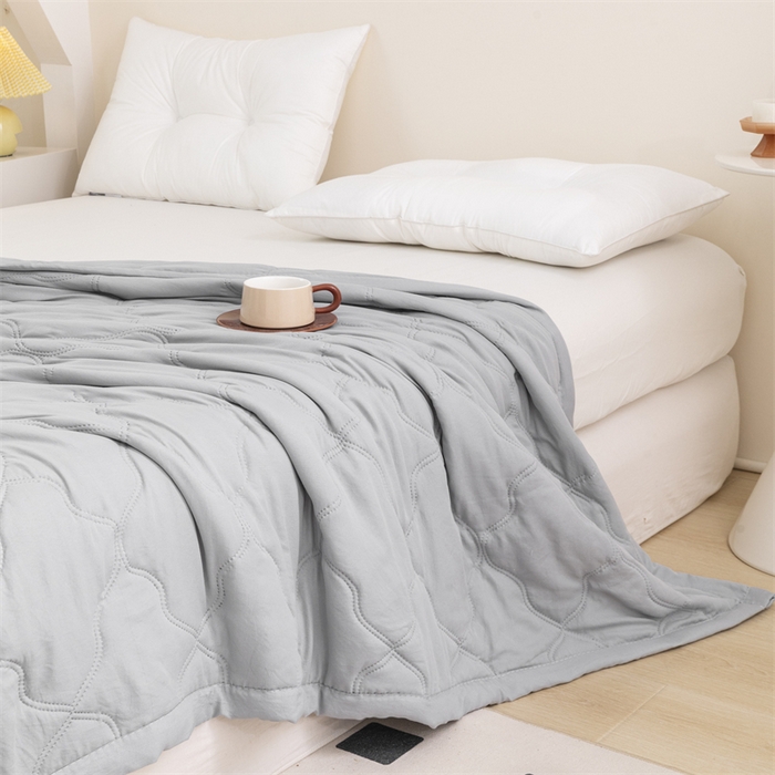 91家纺网 家纺一手货源 找家纺 梵心家纺 2026新款跨境爆款素色纯色水洗棉被TEMU热销夏被夏凉被空调 高级灰