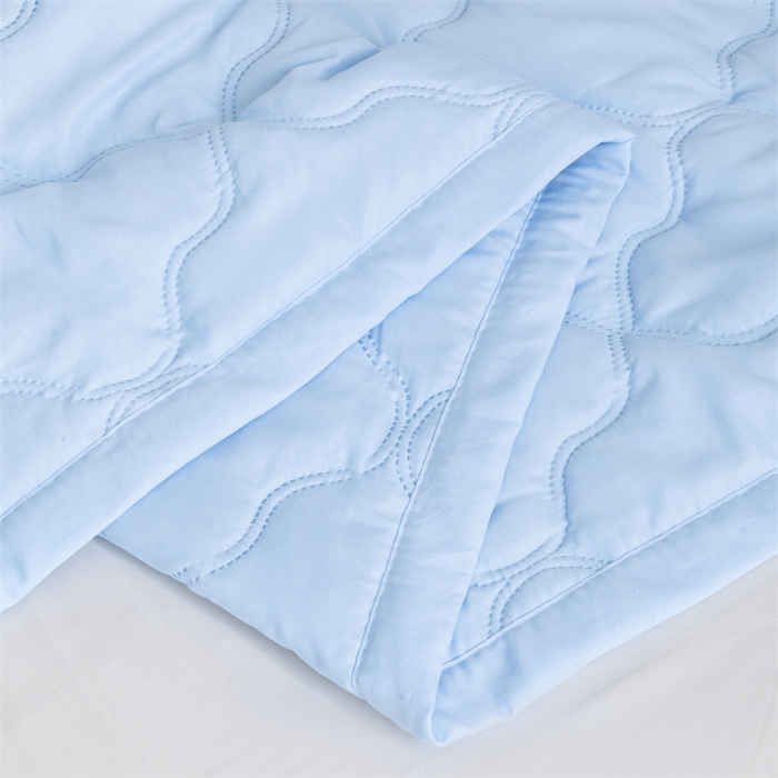 91家纺网 家纺一手货源 找家纺 梵心家纺 2026新款跨境爆款素色纯色水洗棉被TEMU热销夏被夏凉被空调 天蓝色