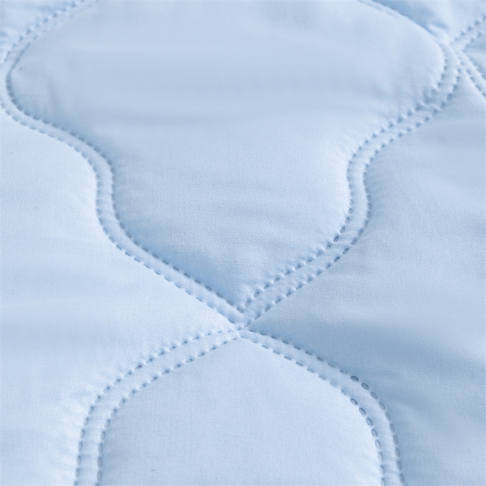 91家纺网 家纺一手货源 找家纺 梵心家纺 2026新款跨境爆款素色纯色水洗棉被TEMU热销夏被夏凉被空调 天蓝色