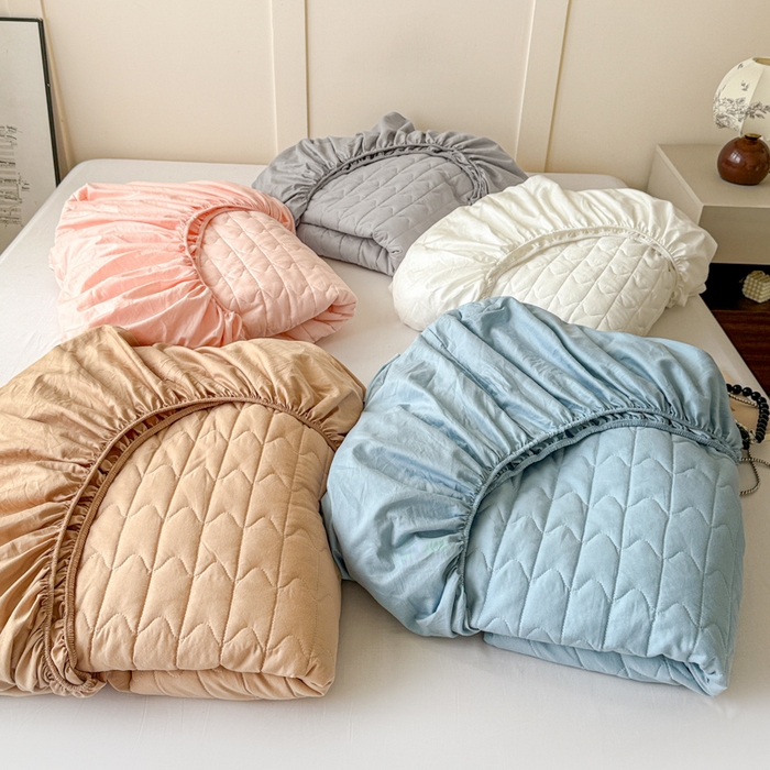 91家纺网 家纺一手货源 找家纺 岚吉家纺 2026新款纯色M格单床笠床笠单件 组合图（仅供展示不可下单）