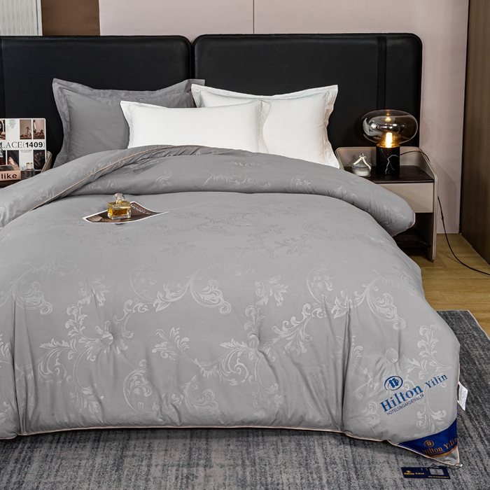 91家纺网 家纺一手货源 找家纺 奕宸居 2026春夏新款全棉纯棉提花酒店蚕丝被子被芯 灰色