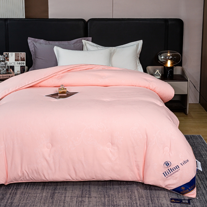 91家纺网 家纺一手货源 找家纺 奕宸居 2026春夏新款全棉纯棉提花酒店蚕丝被子被芯 玉色