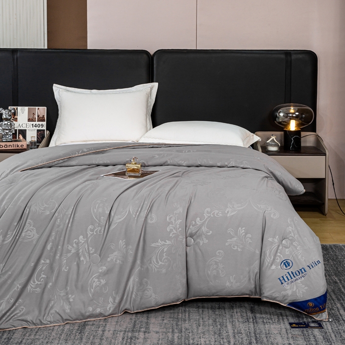 91家纺网 家纺一手货源 找家纺 奕宸居 2026春夏新款全棉纯棉提花酒店蚕丝被子被芯 灰色