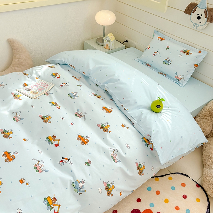 91家纺网 家纺一手货源 找家纺 良佐生活  2026年新款A类铂金精梳全棉学生三件套 挖机小分队