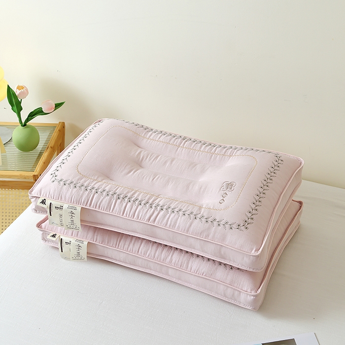 91家纺网 家纺一手货源 找家纺 糖果枕芯 2026新款亚麻护颈枕头天然亚麻枕芯贴合颈椎护颈枕芯 亚麻-粉色