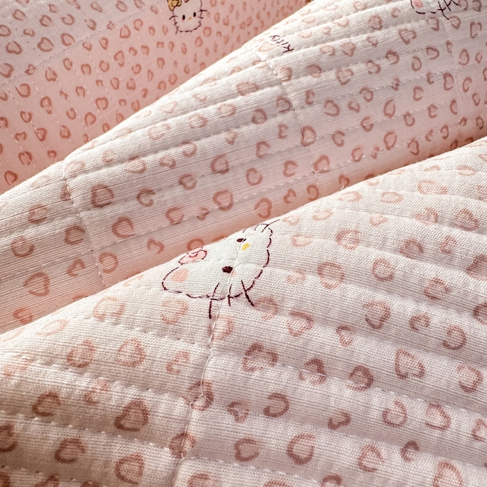91家纺网 家纺一手货源 找家纺 家喜爱 2026新款木棉皱皱纱床盖（可提供买家秀） 粉豹Kitty
