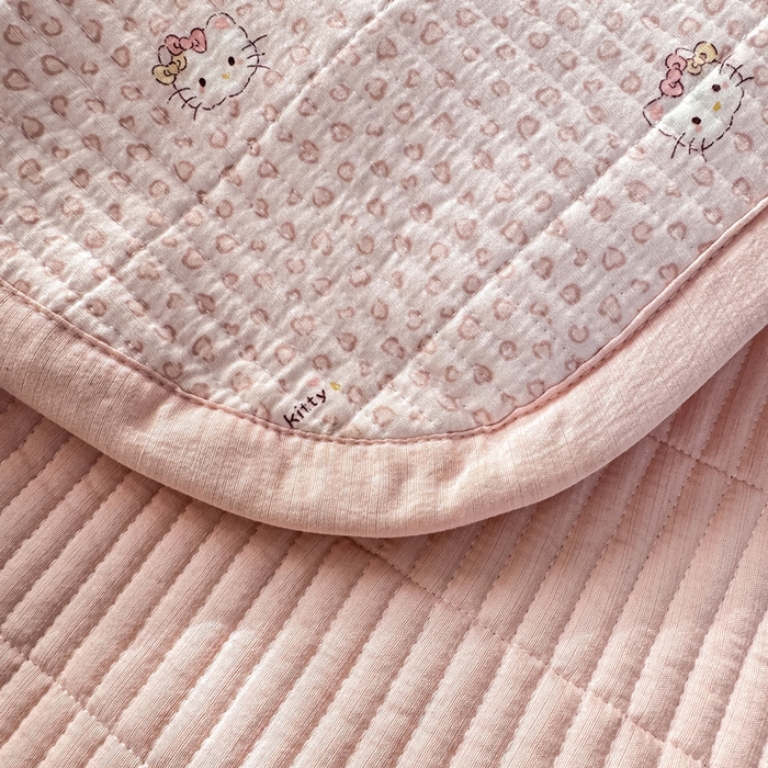 91家纺网 家纺一手货源 找家纺 家喜爱 2026新款木棉皱皱纱床盖（可提供买家秀） 粉豹Kitty