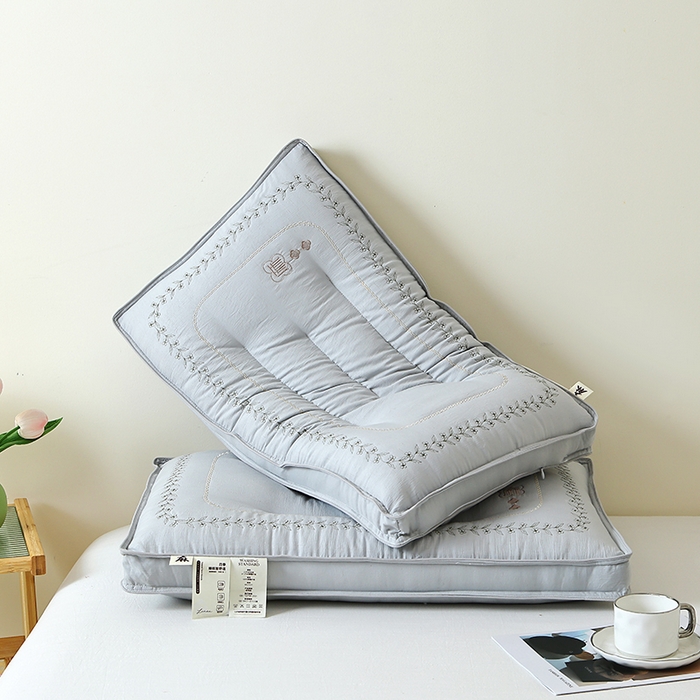 91家纺网 家纺一手货源 找家纺 糖果枕芯 2026新款亚麻护颈枕头天然亚麻枕芯贴合颈椎护颈枕芯 亚麻-灰色