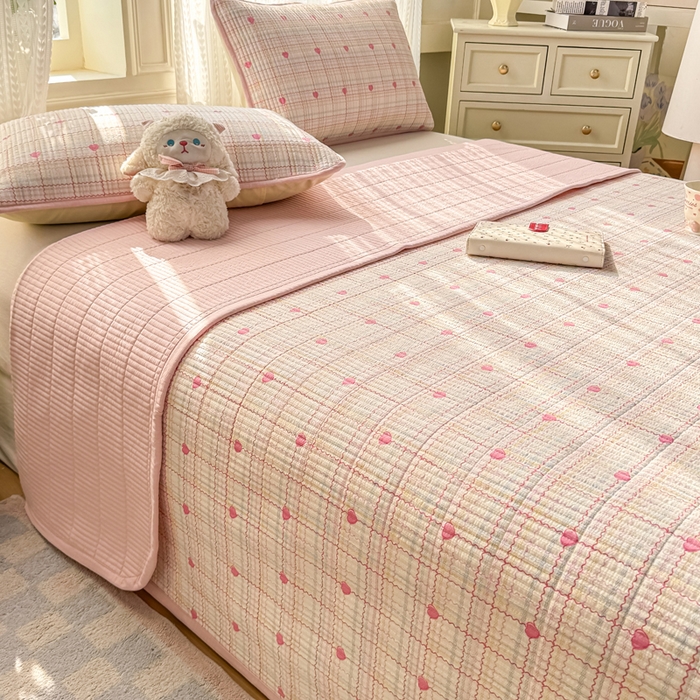 91家纺网 家纺一手货源 找家纺 家喜爱 2026新款木棉皱皱纱床盖（可提供买家秀） 粉色格格心