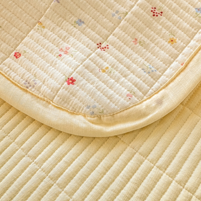 91家纺网 家纺一手货源 找家纺 家喜爱 2026新款木棉皱皱纱床盖（可提供买家秀） 黄色小花