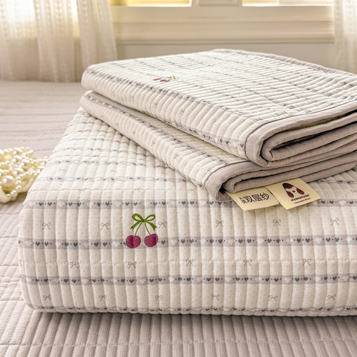 家喜爱 2026新款木棉皱皱纱床盖（可提供买家秀） 条纹樱桃