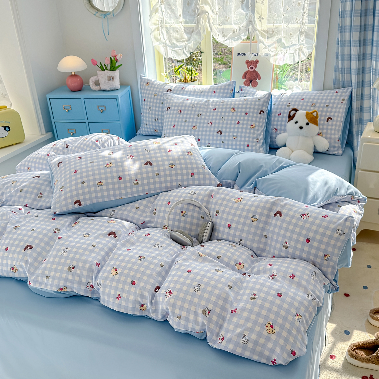 91家纺网 家纺一手货源 找家纺 铺尚美家纺 2026新款A类古法水洗仿棉云感纱四件套 草莓熊-蓝