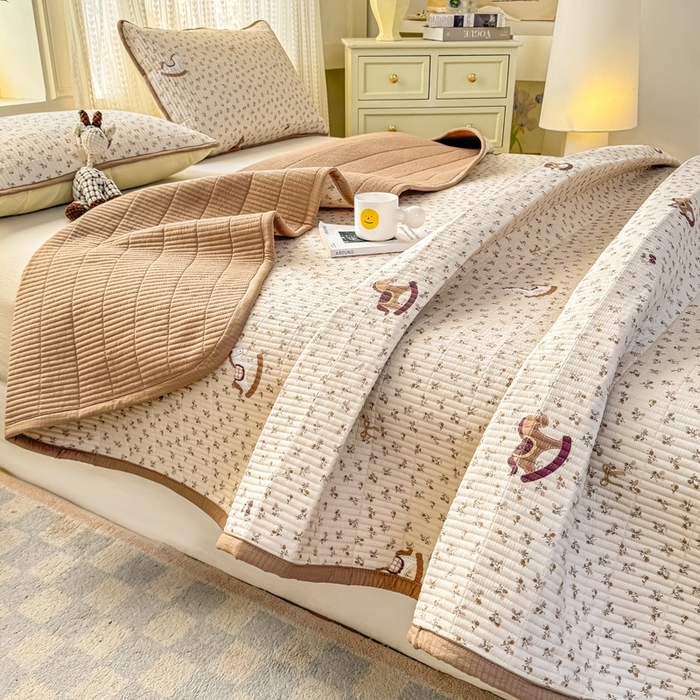 91家纺网 家纺一手货源 找家纺 家喜爱 2026新款木棉皱皱纱床盖（可提供买家秀） 摇马花野