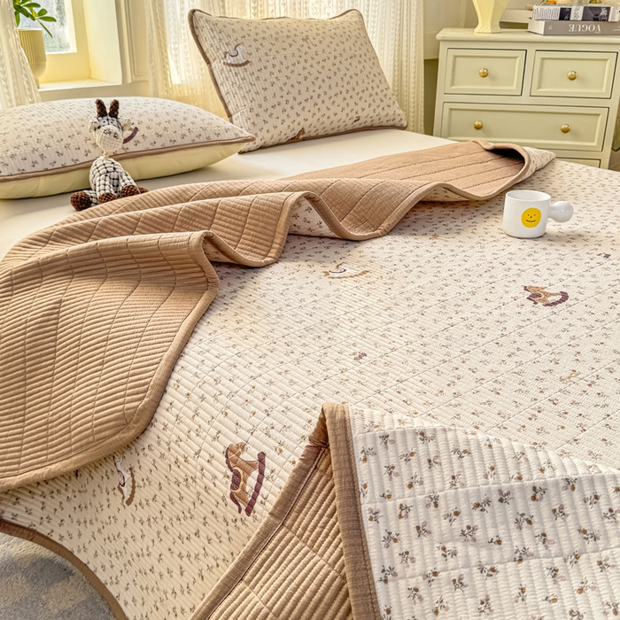 91家纺网 家纺一手货源 找家纺 家喜爱 2026新款木棉皱皱纱床盖（可提供买家秀） 摇马花野