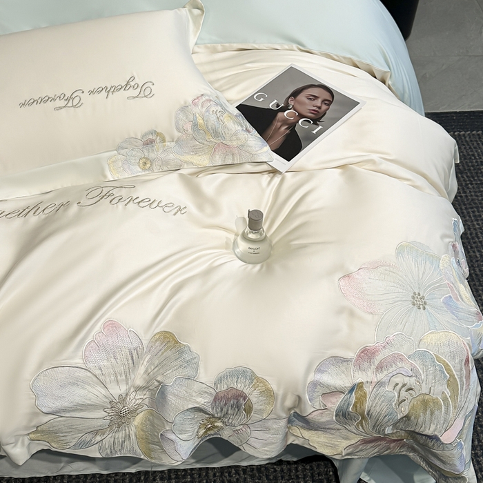 91家纺网 家纺一手货源 找家纺 2026新款高支高密刺绣四件套-花溪系列 花溪-奶昔白＋蓝