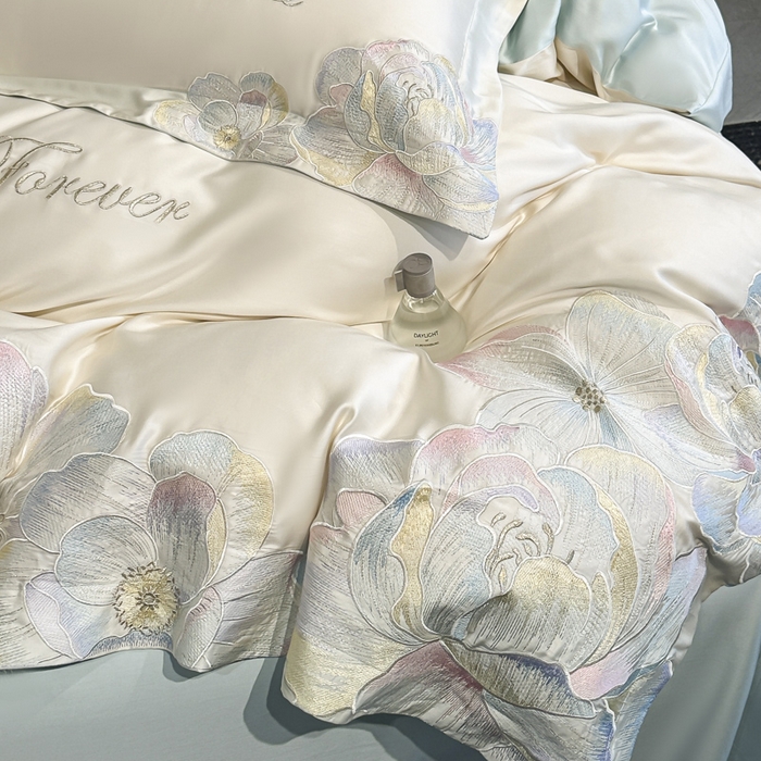 91家纺网 家纺一手货源 找家纺 2026新款高支高密刺绣四件套-花溪系列 花溪-奶昔白＋蓝