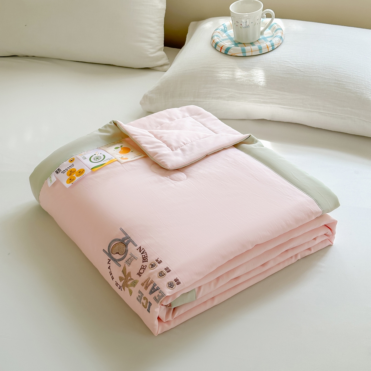 91家纺网 家纺一手货源 找家纺 摩时 2026春夏新款天丝莱赛尔大豆纤维被纯色系列夏凉被空调被 樱花粉