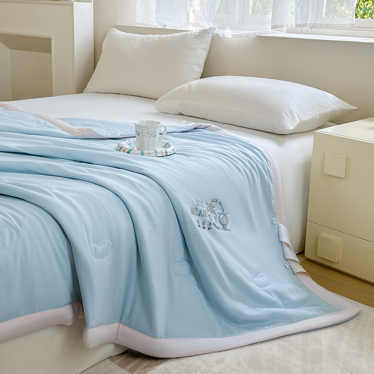 91家纺网 家纺一手货源 找家纺 摩时 2026春夏新款天丝莱赛尔大豆纤维被纯色系列夏凉被空调被 天际兰