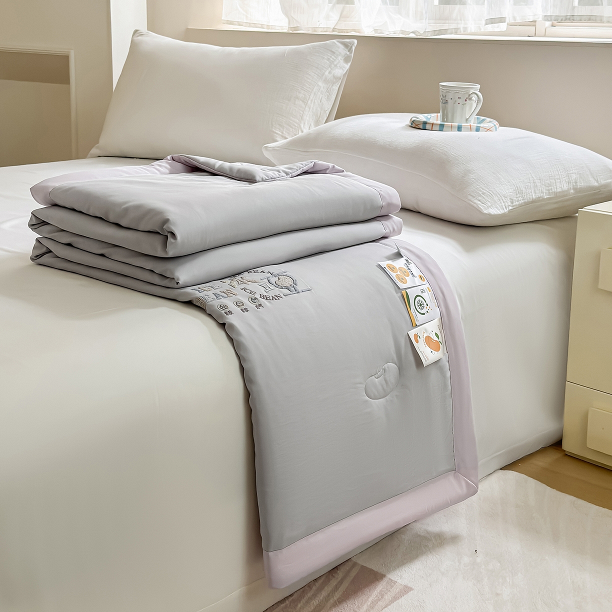 91家纺网 家纺一手货源 找家纺 摩时 2026春夏新款天丝莱赛尔大豆纤维被纯色系列夏凉被空调被 星辰灰