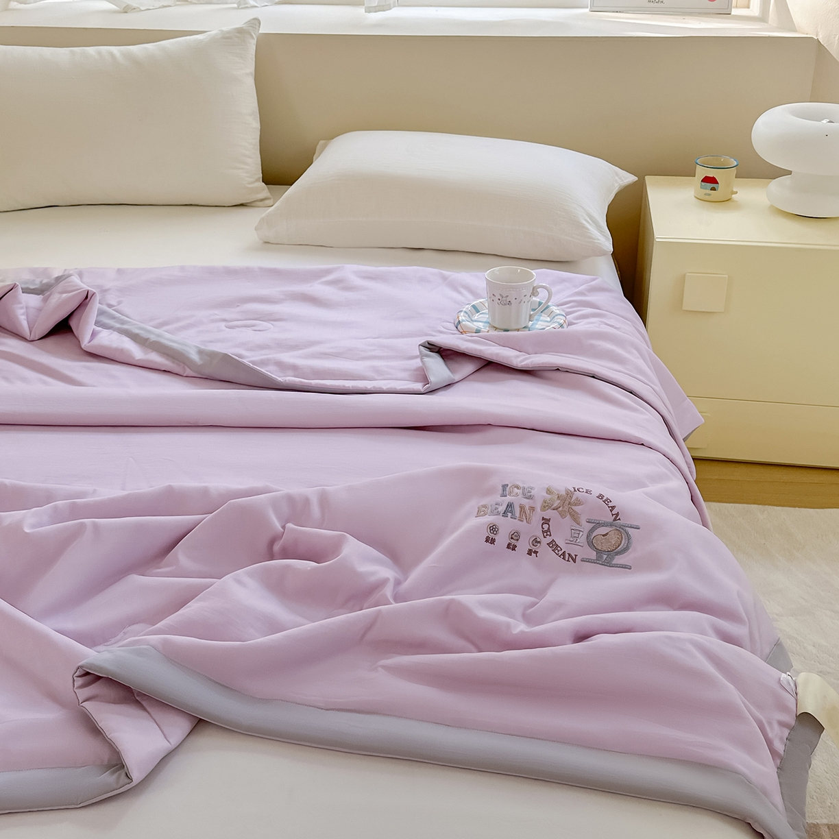 91家纺网 家纺一手货源 找家纺 摩时 2026春夏新款天丝莱赛尔大豆纤维被纯色系列夏凉被空调被 紫藤灰