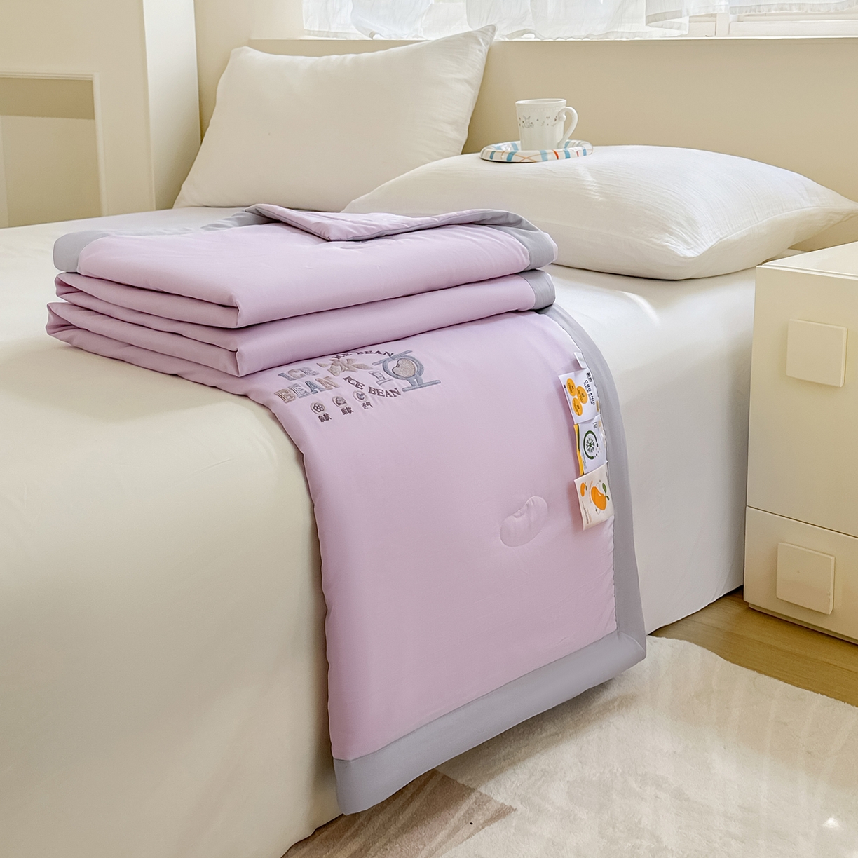 91家纺网 家纺一手货源 找家纺 摩时 2026春夏新款天丝莱赛尔大豆纤维被纯色系列夏凉被空调被 紫藤灰