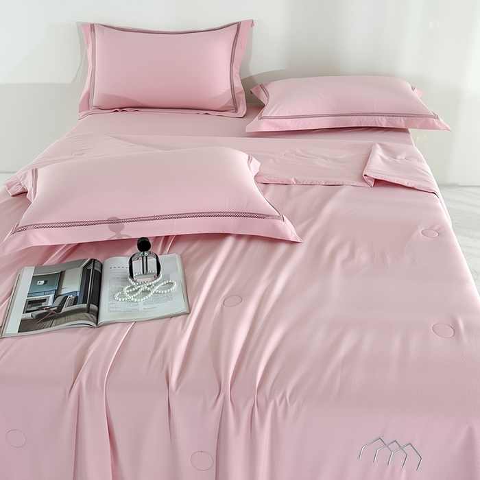 91家纺网 家纺一手货源 找家纺 欧夏家纺 2026新款氢氧丝凉感刺绣夏被拼角夏被纯色夏凉被空调被子薄被直播供货外贸 美玉粉